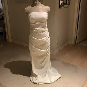 Nicole miller brand new formal off-white evening gown/wedding dress